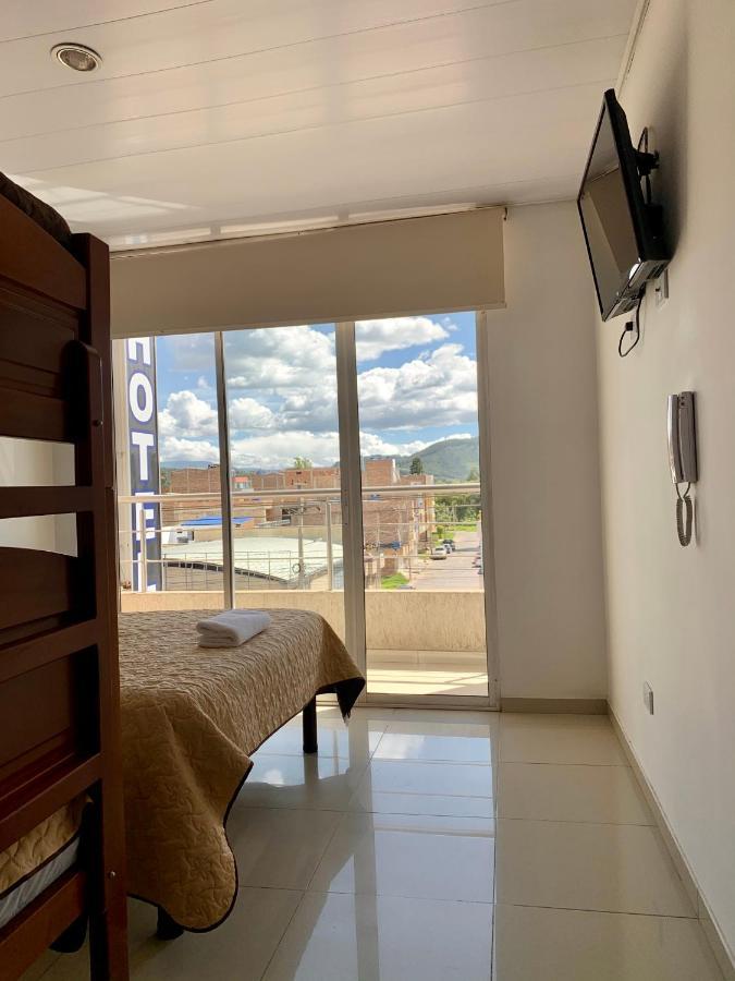 Hotel Universal Дуитама Екстериор снимка