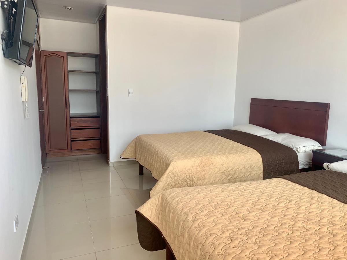 Hotel Universal Дуитама Екстериор снимка